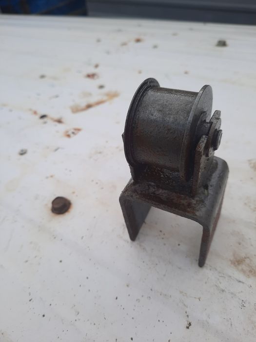 Role pt porti glisante pe sina