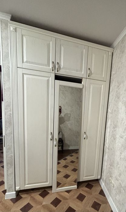 Шкаф вместительный