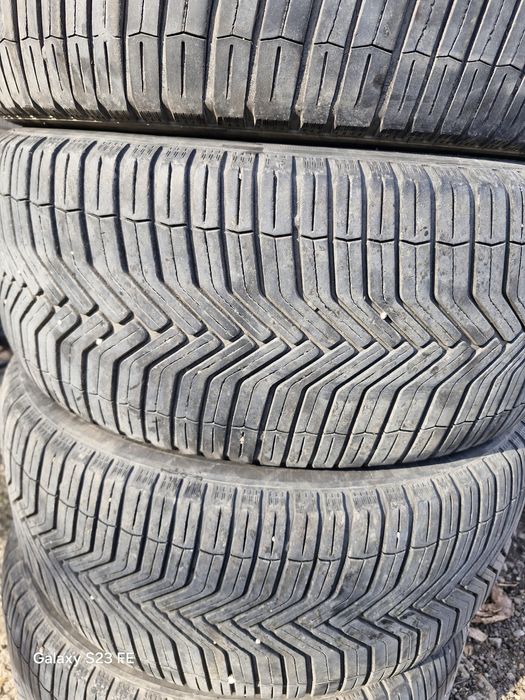 Гуми Мишлен 245 45 17 всесезонни