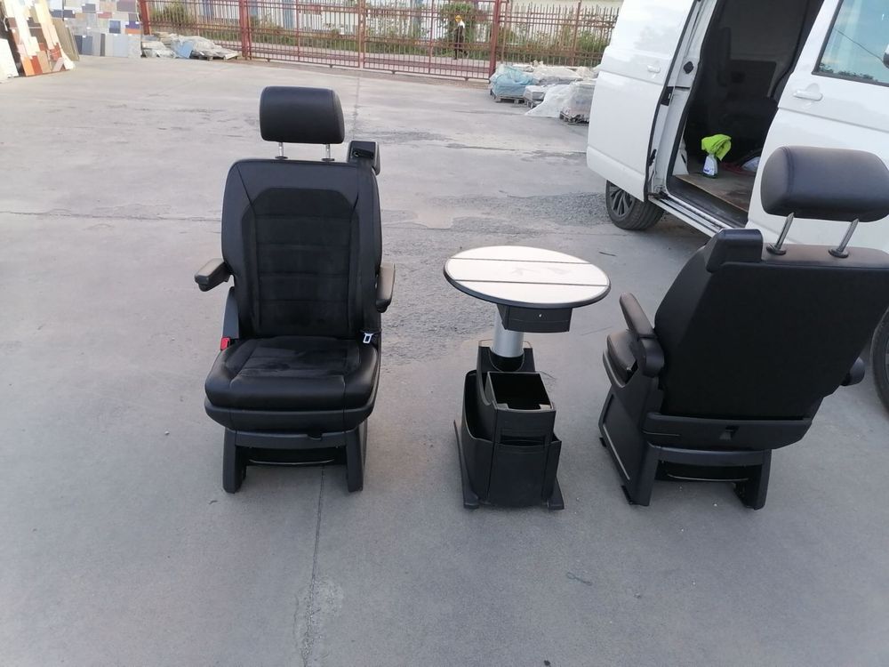 Седалки и маса за VW Multivan T6