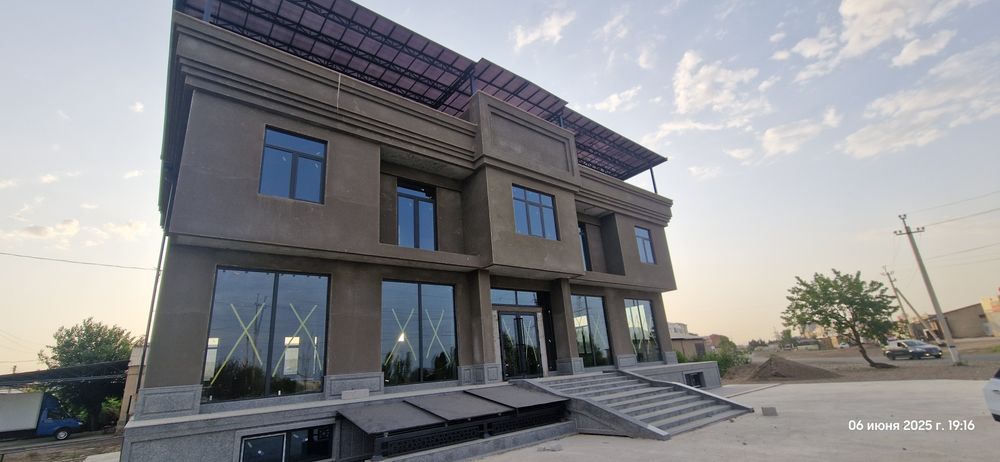 Бухоро шахрида бино сотилади