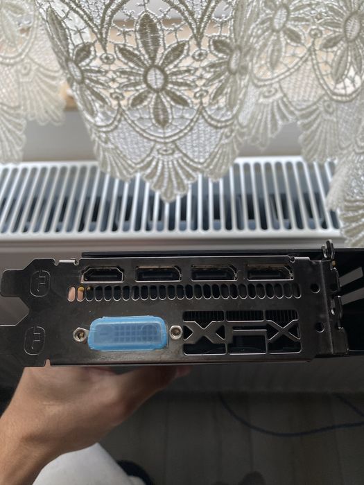 Vand placa video Rx 580 xfx 4gb posibil defecata