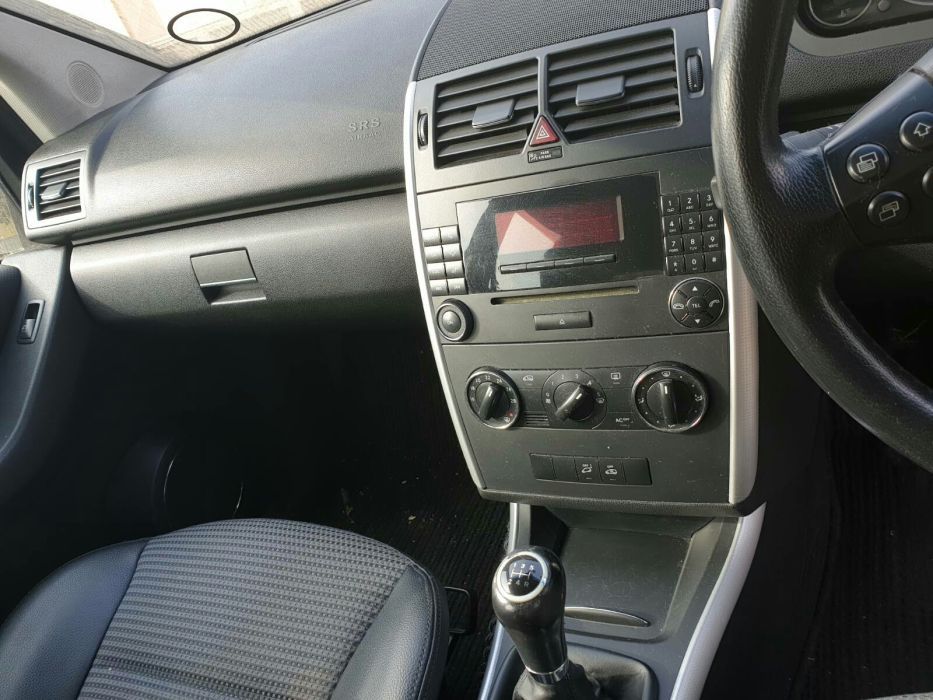 мерцедес А 150. Mercedes A 150 (w 169) само на части