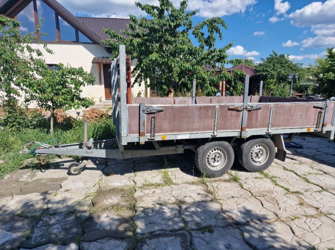 Vand/inchiriez remorci, platforma 2000kg