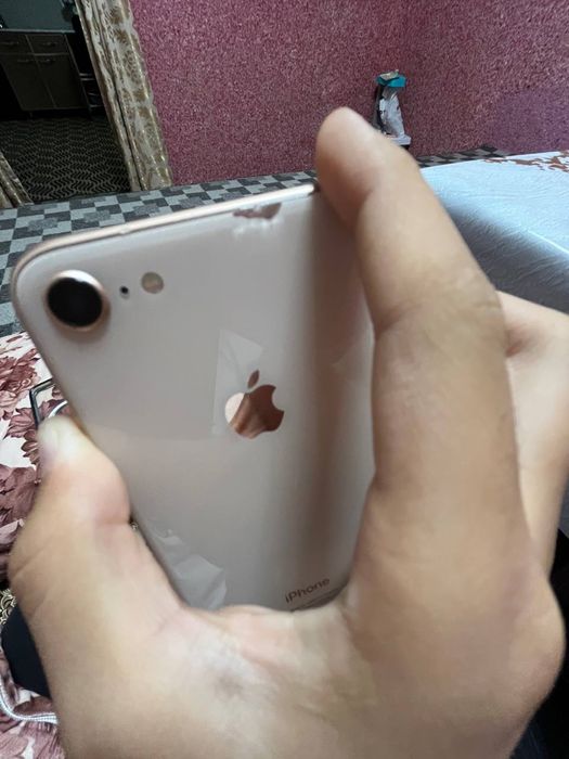 IPhone 8 xolati ideal samsung telefoniga obmen