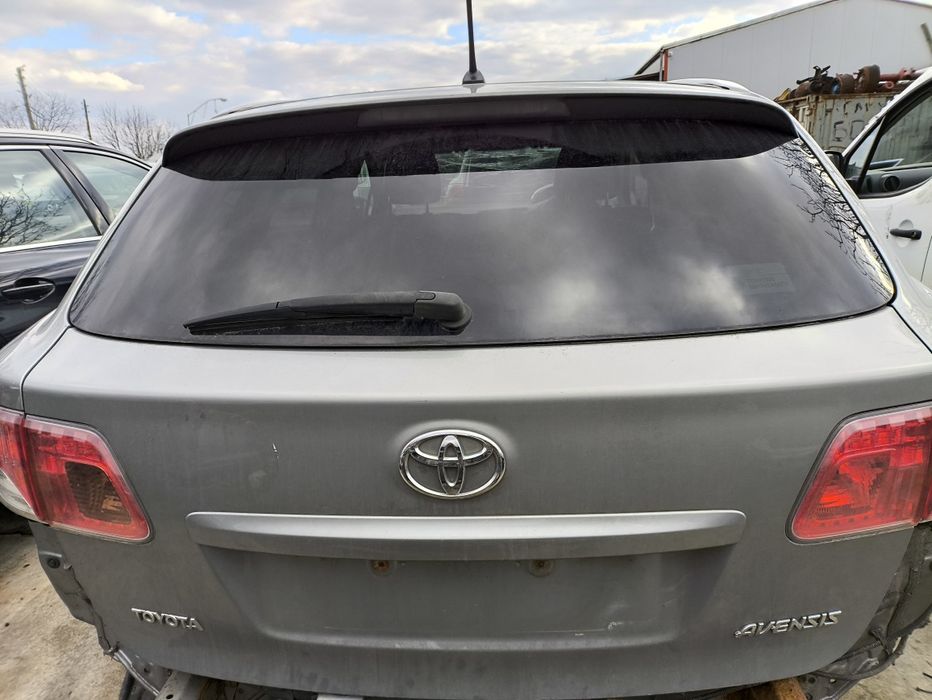 Заден капак за Toyota Avensis T27