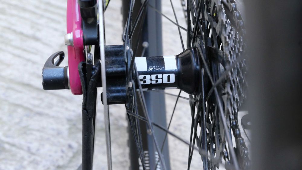 Santa Cruz Bronson, 27.5 L, карбон, FOX Factory 36 160 ход, SRAM XO1