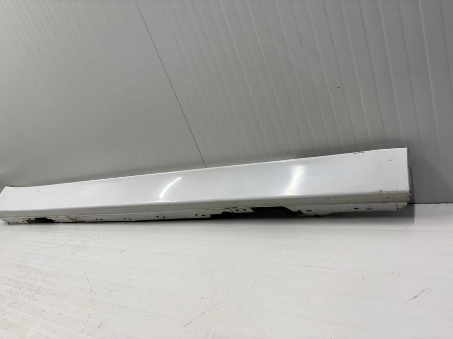 Ляв праг БМВ Ф30 Ф31 F30 F31 Десен праг БМВ Ф30 Ф31 F30 F31 Различни