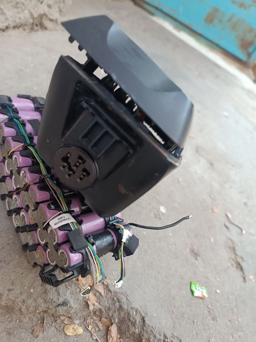 Продаю CUBE REACTION 400 электровеалосипед проктический новый.