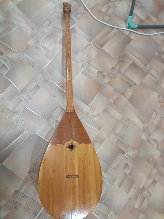 Продается домбыра