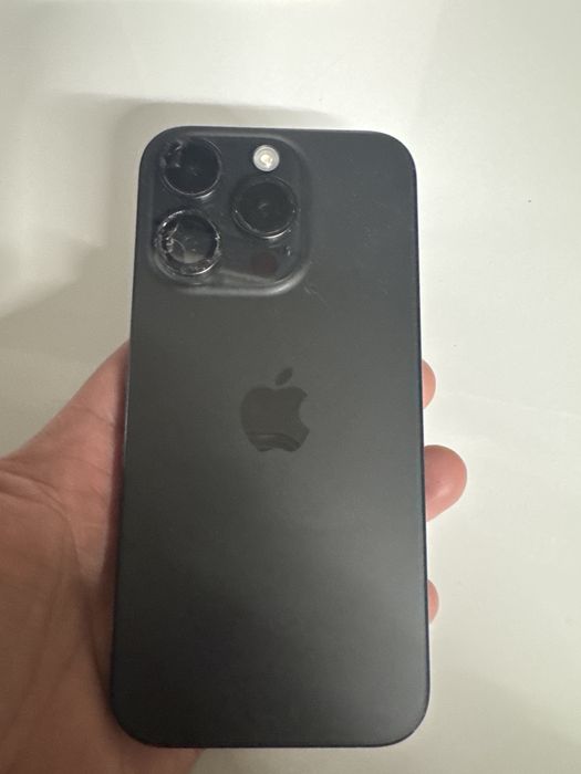 iphone 15 pro pentru piese