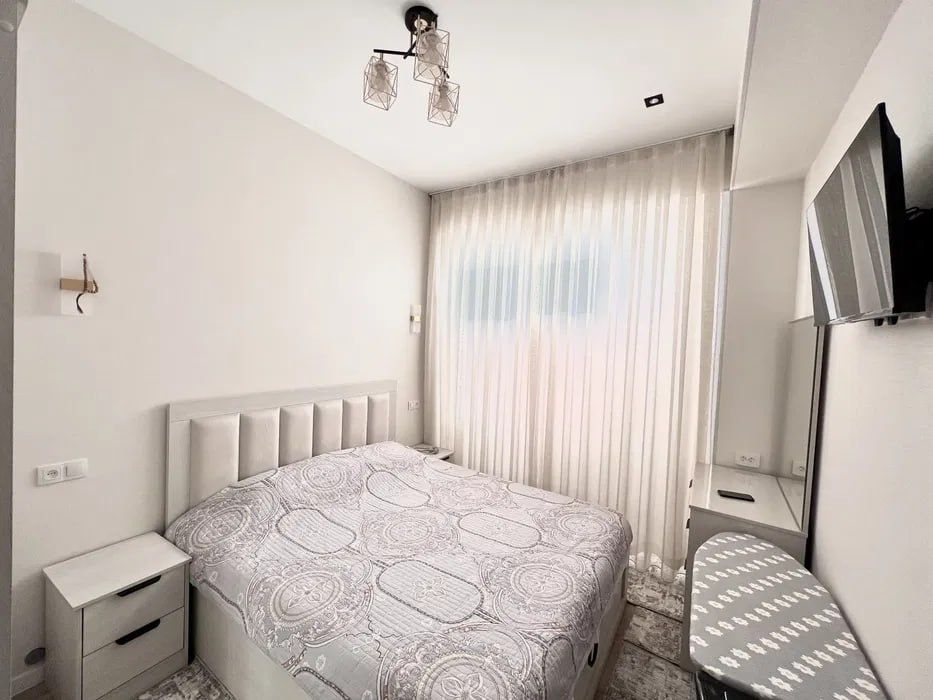 Chilonzorda 2 xonali uy ijaraga berilad Oilagai uzoq mudatga