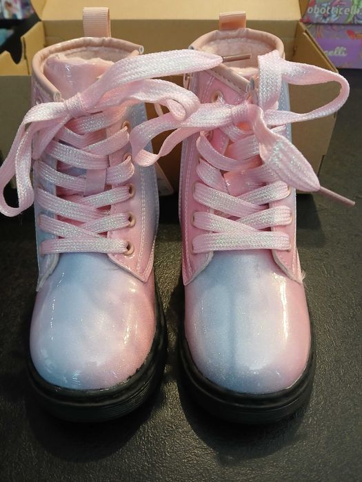 Нови с етикет боти 28 номер