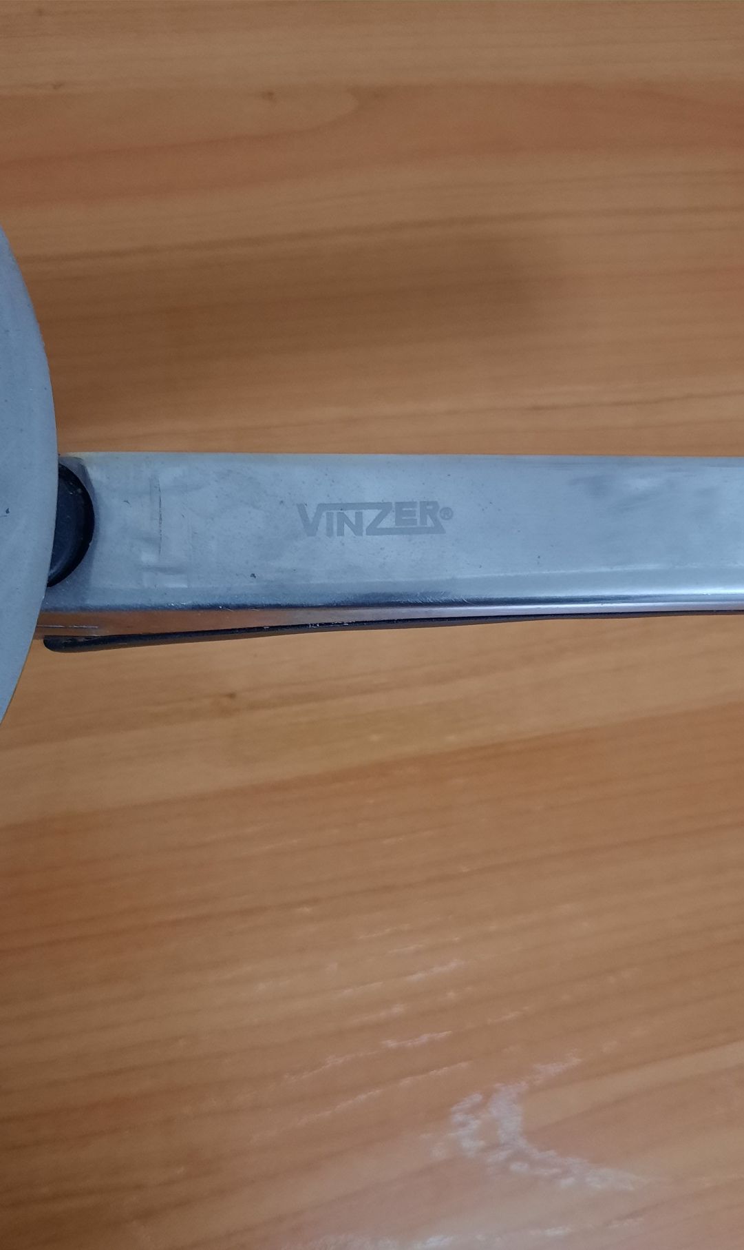 Сотейник  VINZER. Б/у. Диаметр  19 см. Обьём 1,5 л.