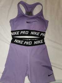 Спортно екипче Nike pro