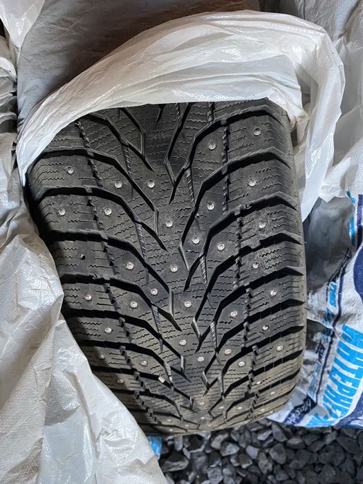 Продам зимние шины R17