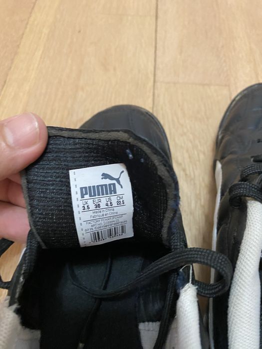 Adidasi Copii fotbal Puma cu crampoane marime 36