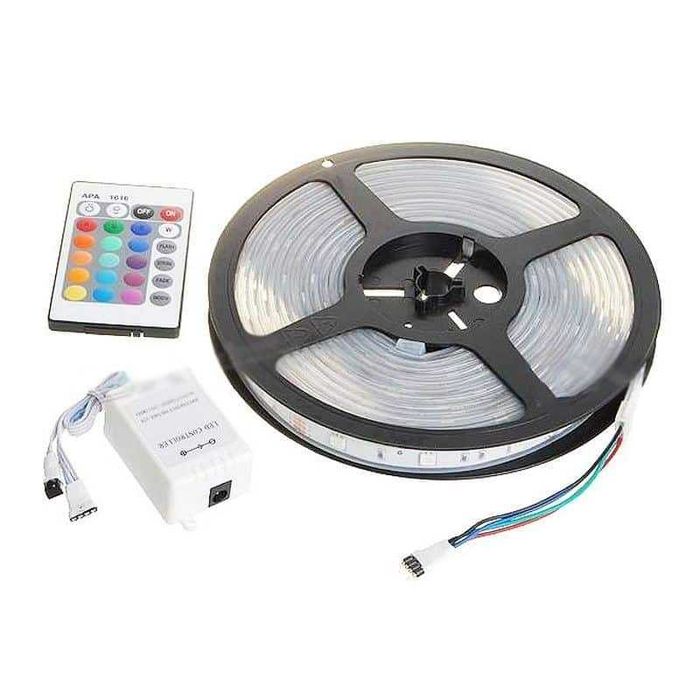 Banda LED multicolor, lungime 5 metri.