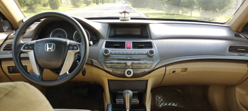 Автомобиль Honda Accord