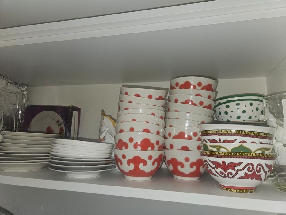 Посуда для кухни и гостиной новая, в отличном состоянии