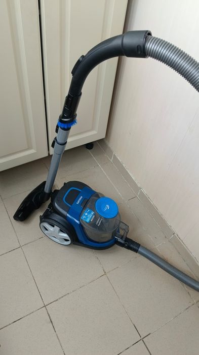 Пылесос Philips 1900w