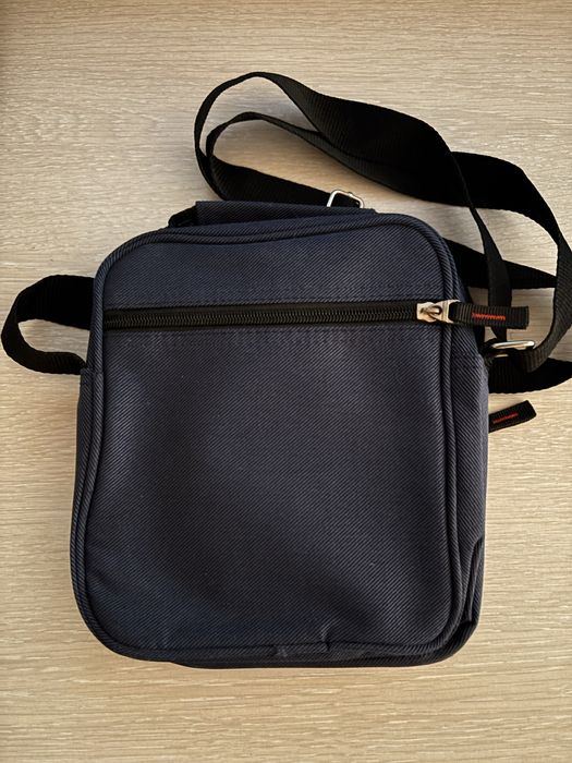 Продам новую барсетку