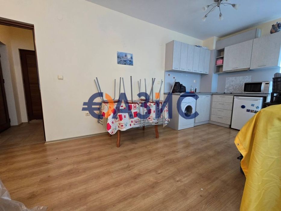 Продава се Двустаен апартамент в к.к. Слънчев бряг - 75 кв.м за 894 €/кв.м - Снимка #5