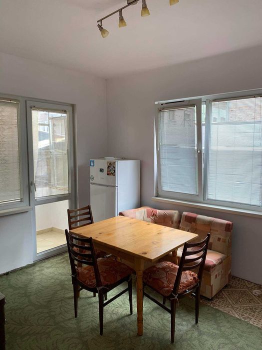 Дава се под наем Двустаен апартамент в Бургас, Лазур - 70 кв.м за 350 € - Снимка #3