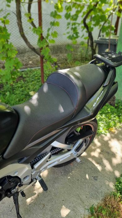 Suzuki GSR 600 (2007) – 76.000 km, topcase inclus, 2.000 € fix