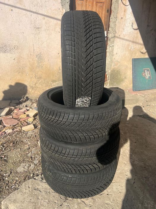 Set 4 anvelope NOI iarna Goodyear 225/45R17 94V