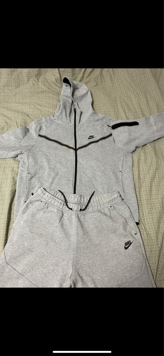 Nike tech fleece