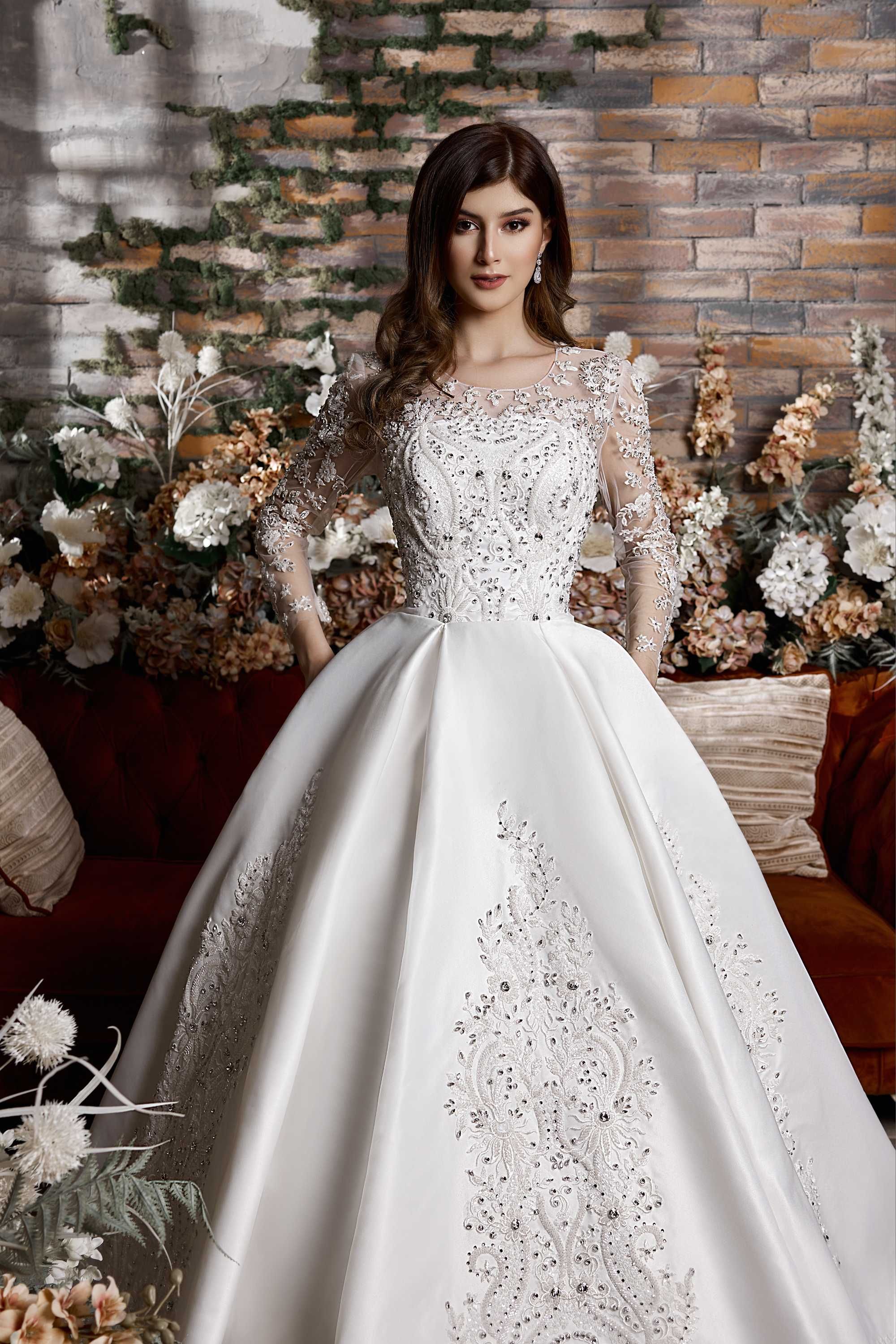 Asiya Свадебные платье ELEGANT BRIDE