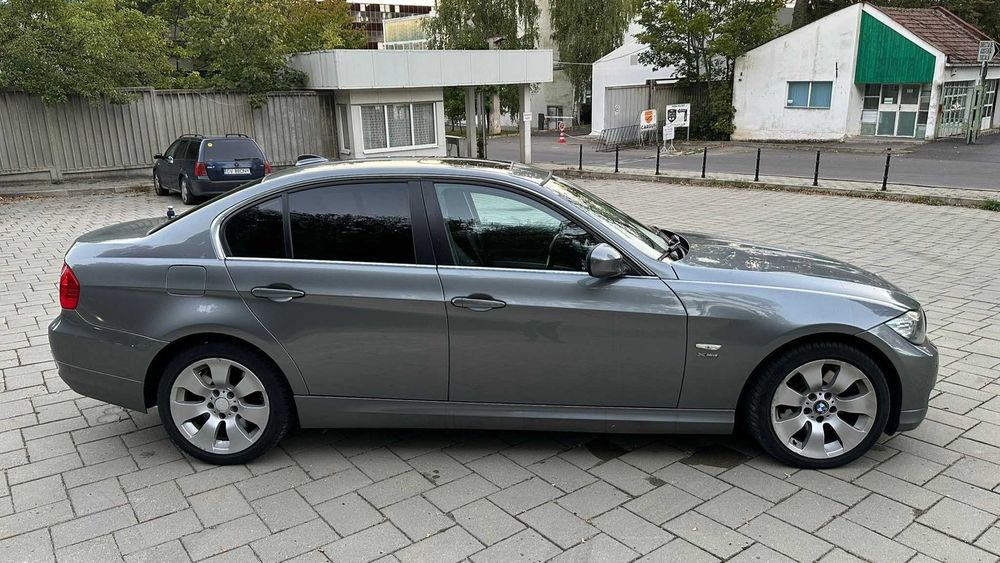 BMW 330 XD 4x4 245 cp 104.000km