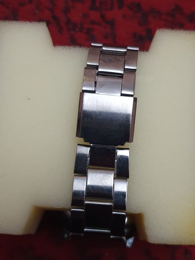 Rolex + Omega soatlar