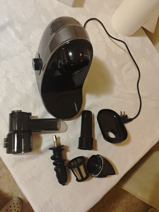 Storcator cu presare la rece Biovita