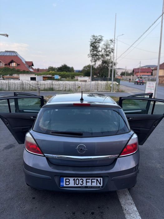 Vand opel astra in stare perfecta