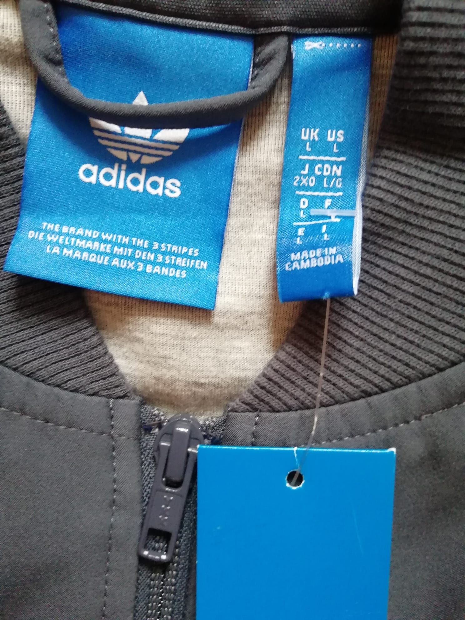 geaca adidas Originals NOU marime L