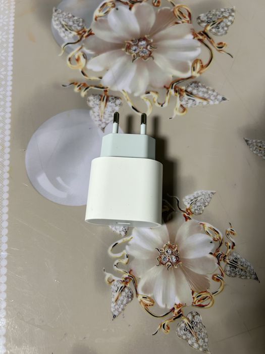 Зарядка для айфона