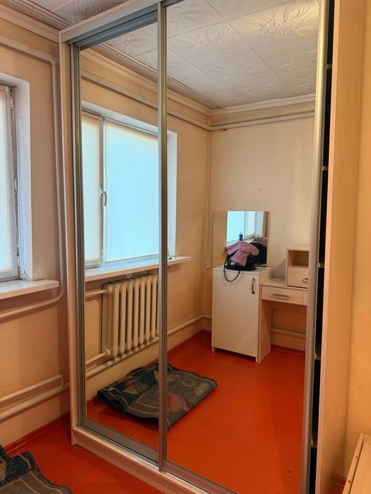 Продам шкаф купе, кровать, тумба