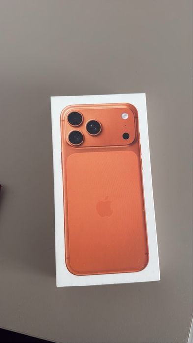 Iphone 17 Pro Max 256 gb Orange Silver Blue