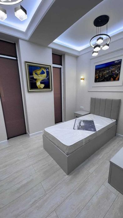 Юнусабад 3хон с ремонтом подключ шошилин зор нархда 4й этаж 70м2+25м2;