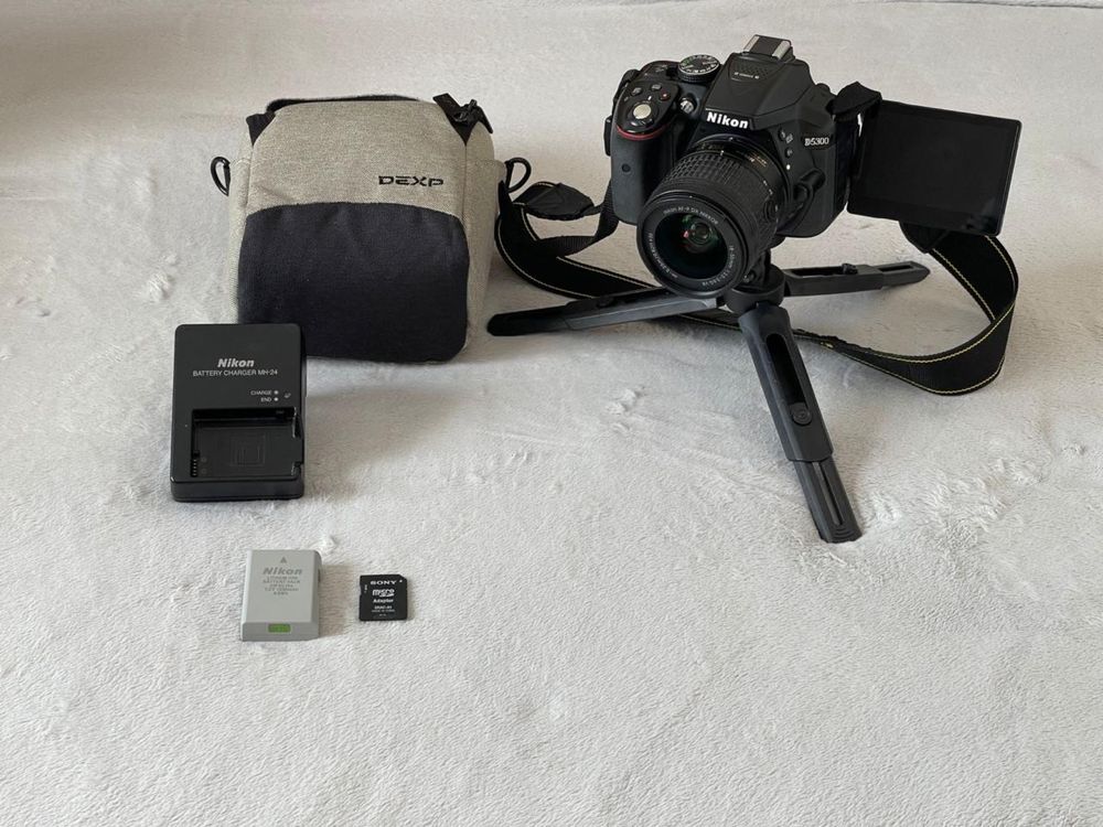 Продам фотоаппарат NIKON D5300