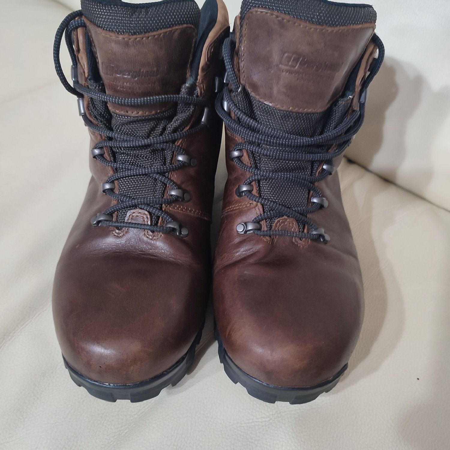 Ghete Nr 45 ½  Berghaus Goretex bocanci Meindl Scarpa Ecco