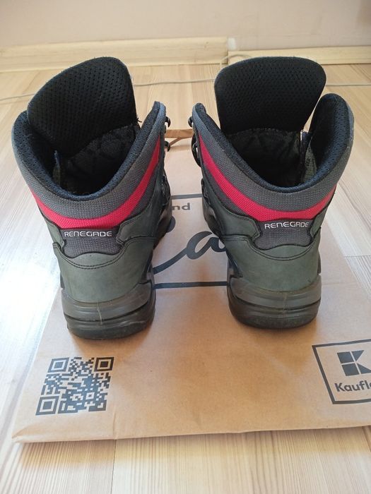 Lowa Renegade III Mid GTX 44 туристически обувки