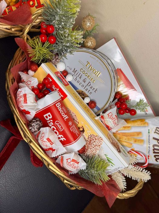 Коледна подаръчна кошница