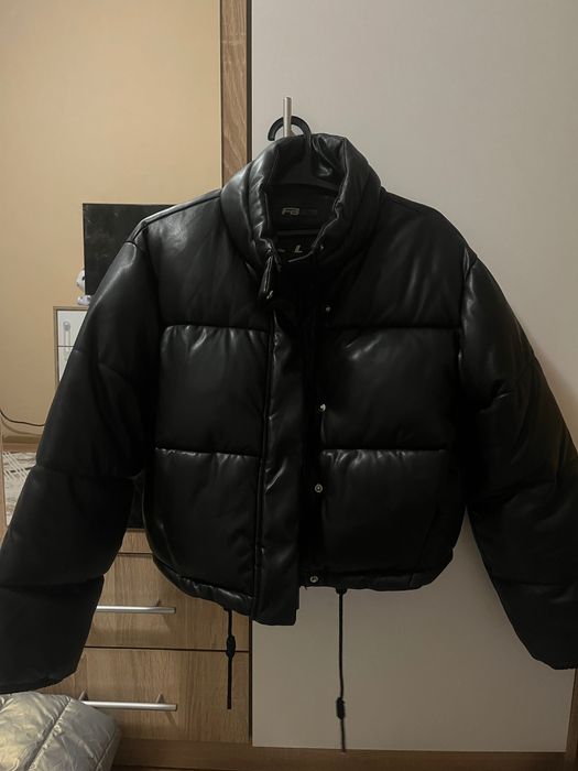 Кожено черно яке