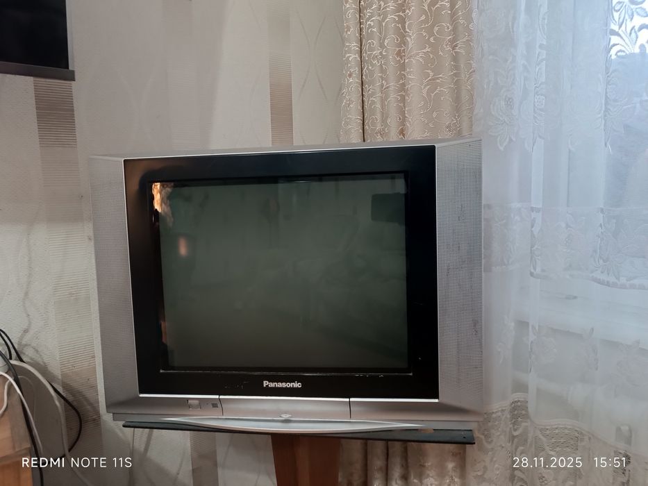 Срочно отдам телевизор Panasonic