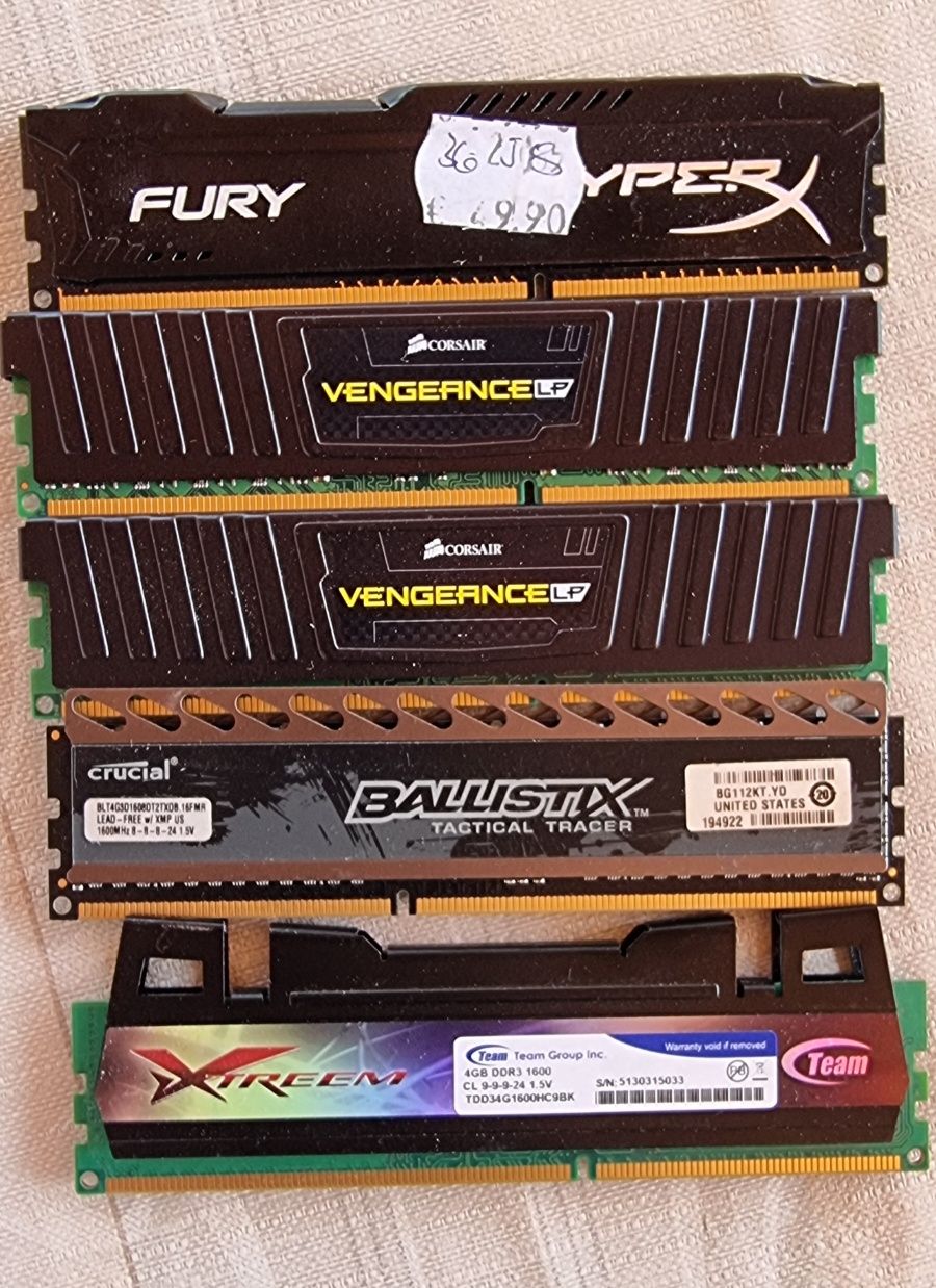 Рам памет 4 GB DDR3 за компютър с охладител