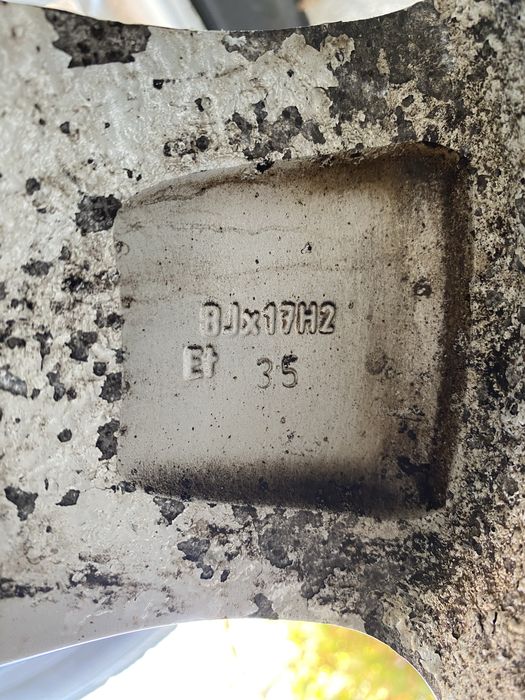 Зимни гуми с джанти за Мерцедес 17’’ 5х112