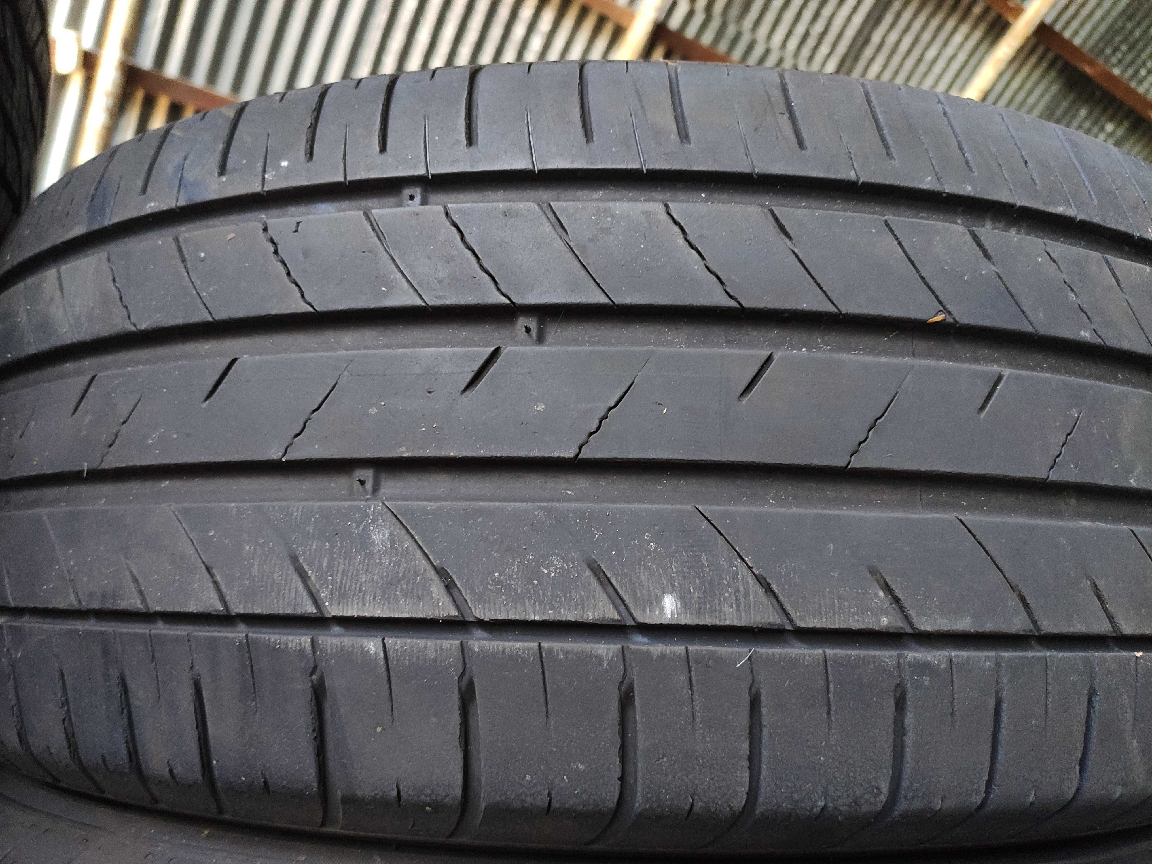 2бр Летни гуми 225 55 17 - Kumho - DOT 20203